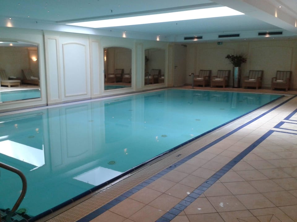 Hallenbad JW Marriott Hotel Berlin