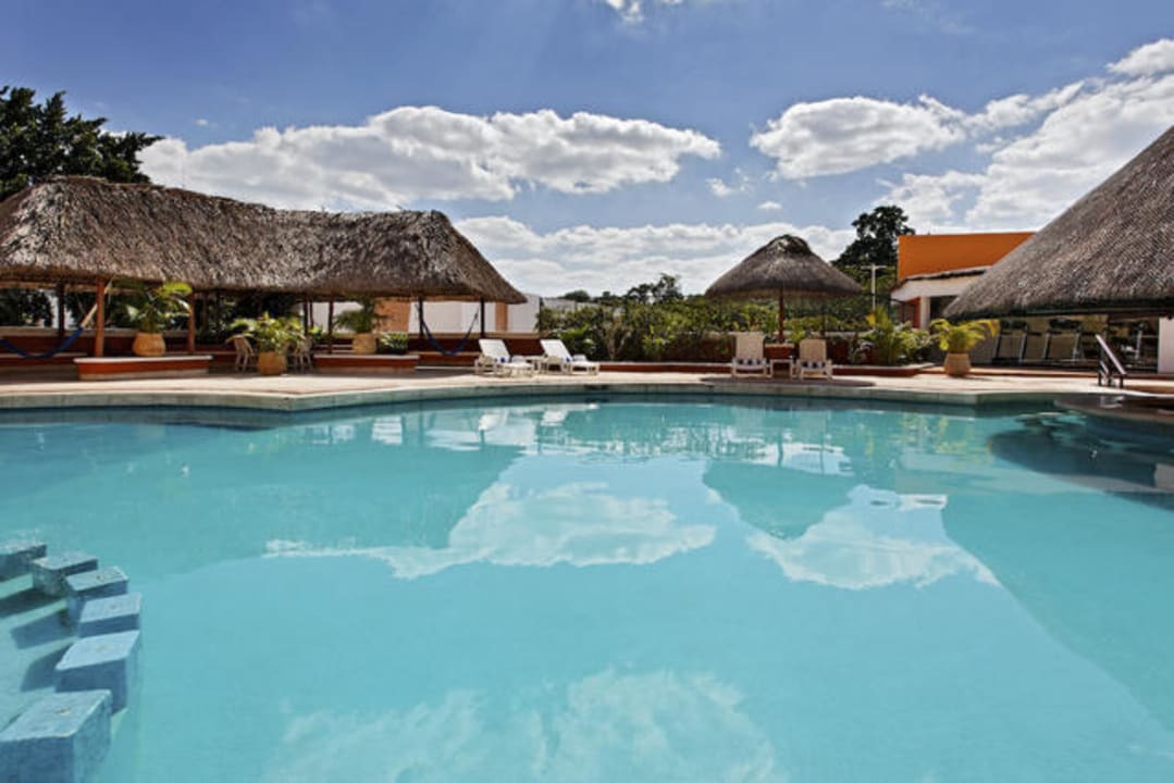 Piscina Hotel Holiday Inn Merida