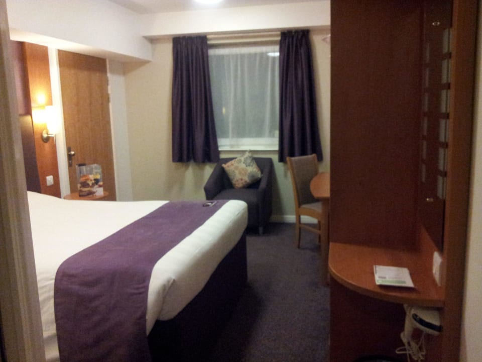 Двухместный номер Premier Inn London Gatwick Airport North Terminal
