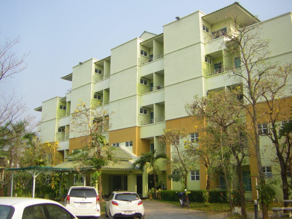 Hotel vom Parkplatz Hotel Udoncabana