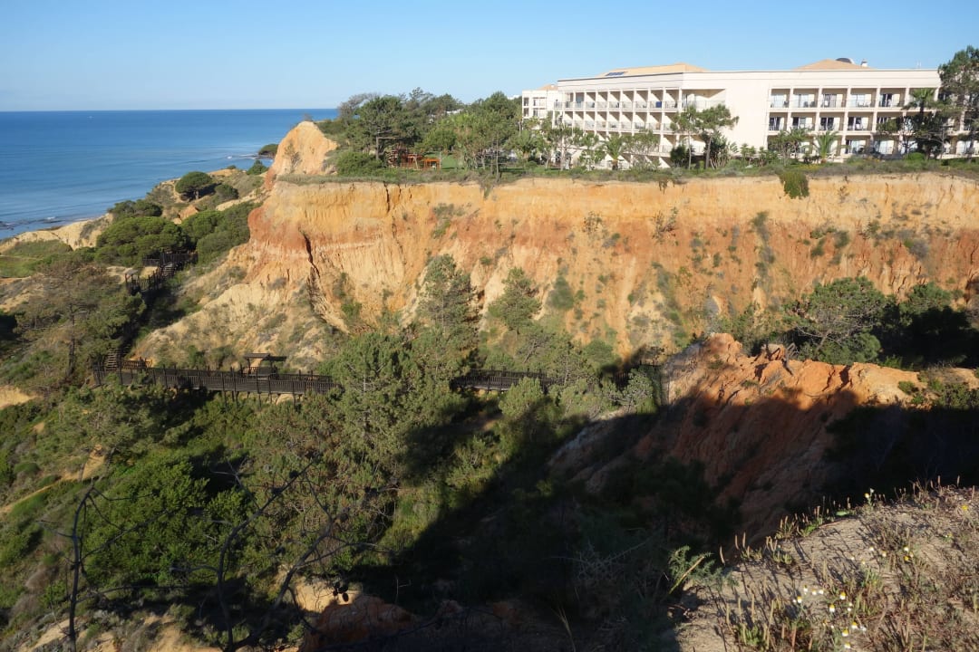 Ansicht vom gegenüberliegenden Aussichtspunkt PortoBay Blue Ocean