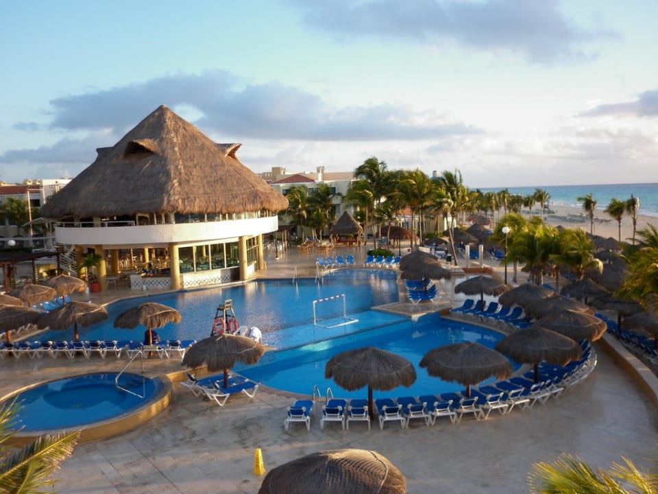 Pool Viva Maya by Wyndham - All Inclusive Resort
