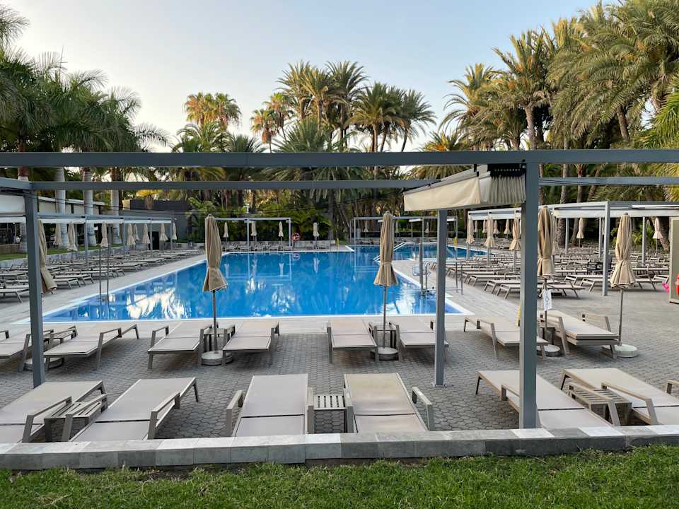 Pool Hotel Riu Palace Oasis