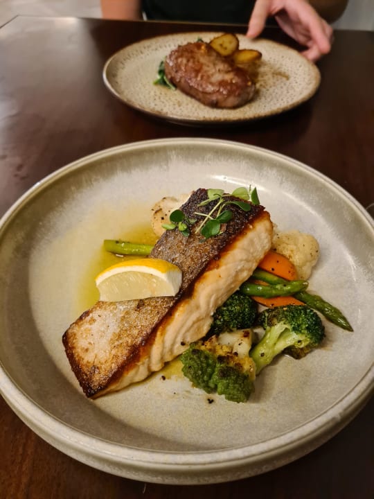 Gastro Boeira Garden Hotel Porto Gaia, Curio Collection by Hilton