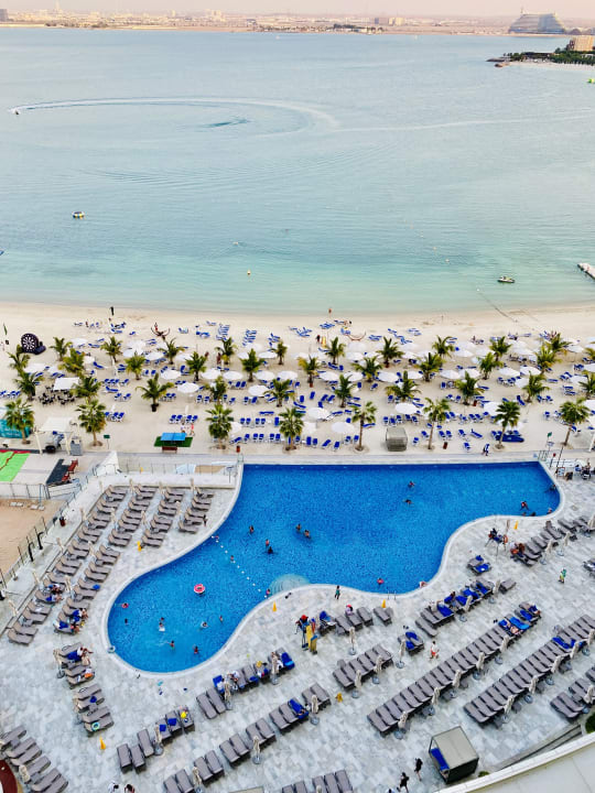 Pool Hampton by Hilton Marjan Island