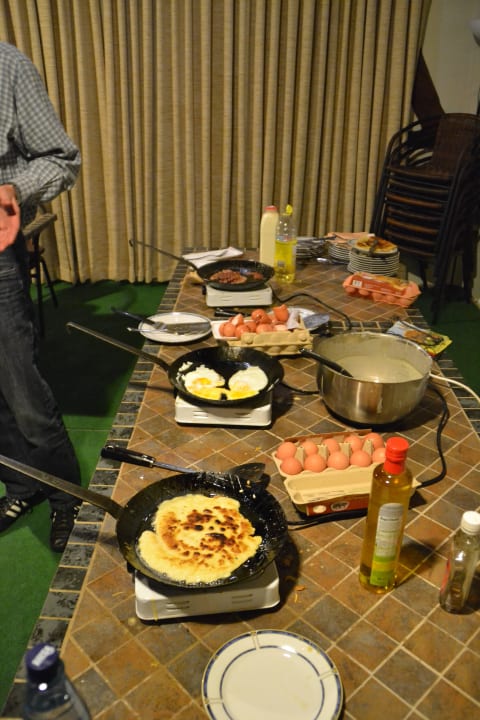 Trapperfrühstück in der Diele Ferienbauernhof FiHoF