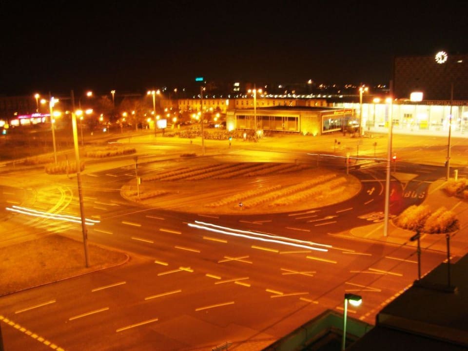 Blick aus dem Zimmer auf die Straße ACHAT Hotel Braunschweig