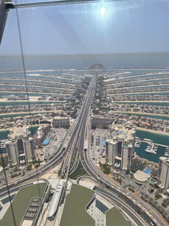 Ausblick Avani Plus Palm View Dubai Hotel & Suites