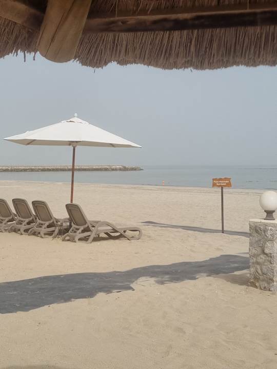 Strand The Cove Rotana Resort