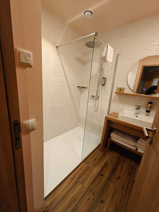 Zimmer OHANA Lodges