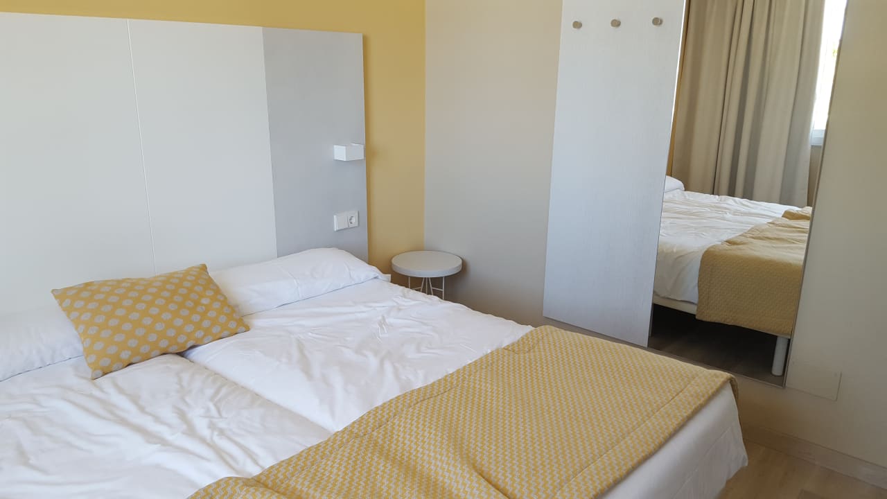 Zimmer Protur Vista Badia Aparthotel