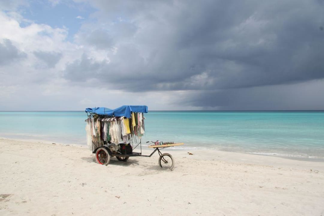 Händler am Hotelstrand Sol Hicacos Varadero