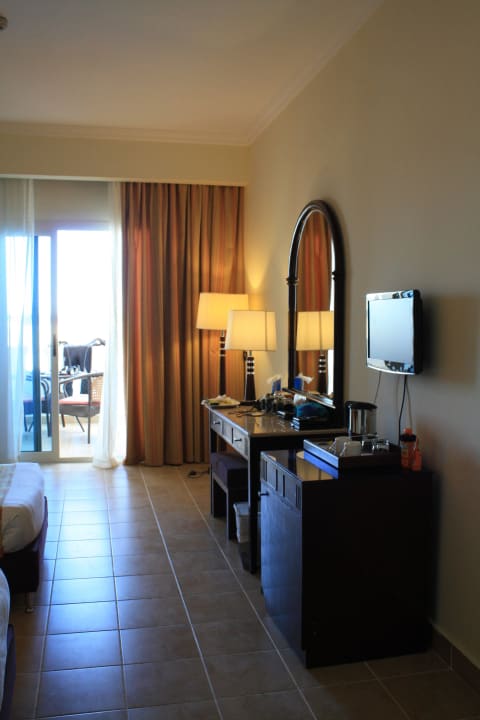 Blick vom Flur ins Zimmer Coral Sun Beach