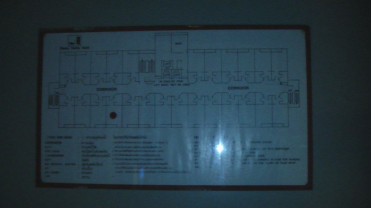 Notausgänge an zwei Seiten  Hotel Phuket Merlin