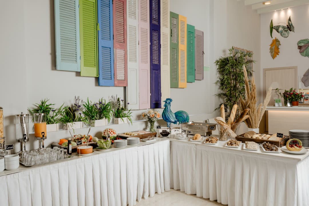 Gastro Palm Beach Hotel