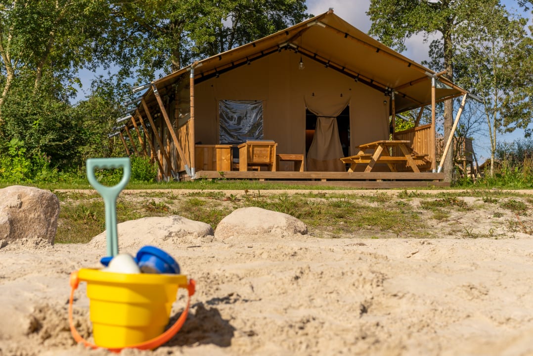 Außenansicht Roompot Glamping Lauwersmeer