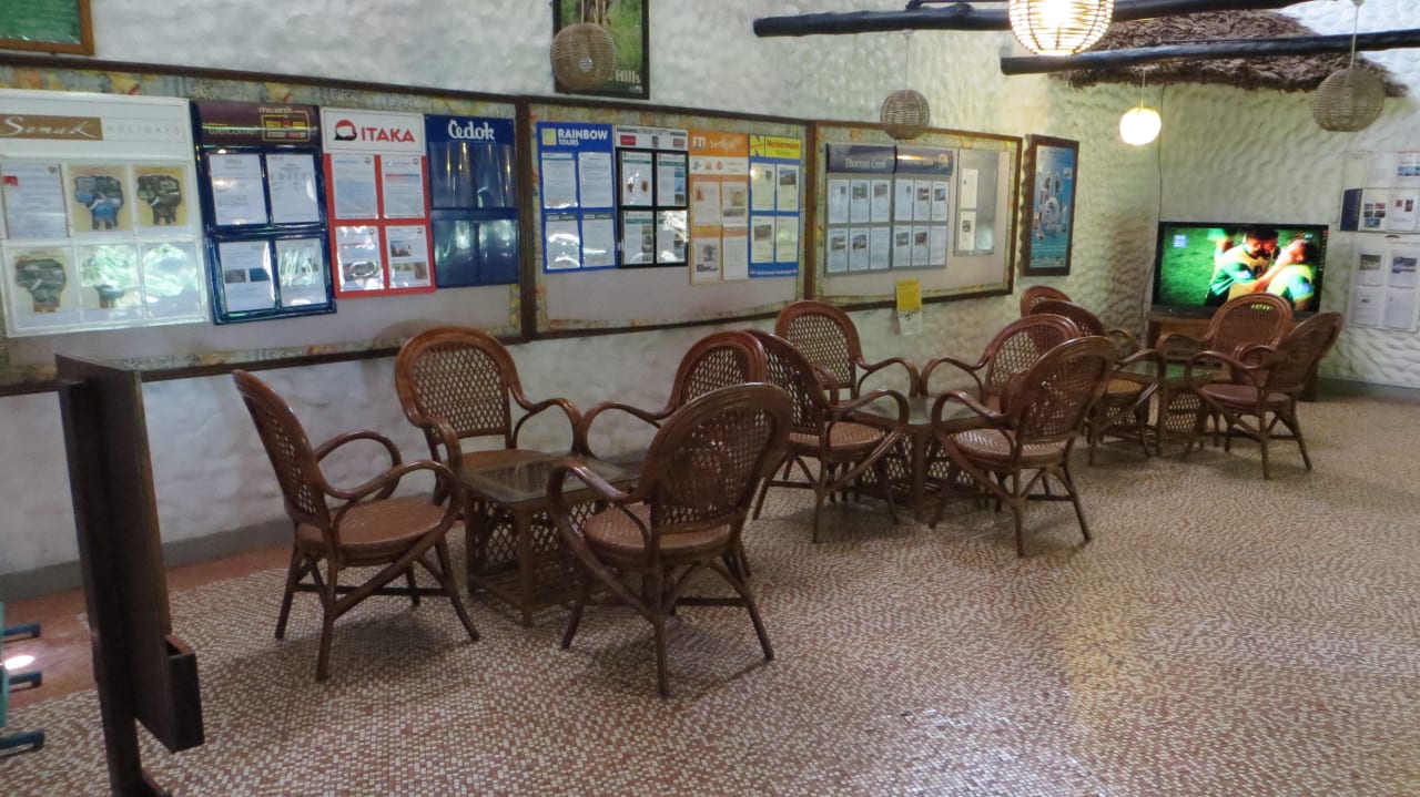 TV Gerät in der Lobby Hotel Southern Palms Beach Resort