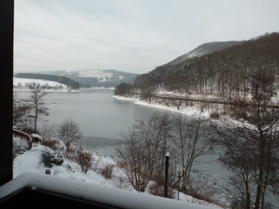 Winter am Diemelsee Göbel's Seehotel Diemelsee