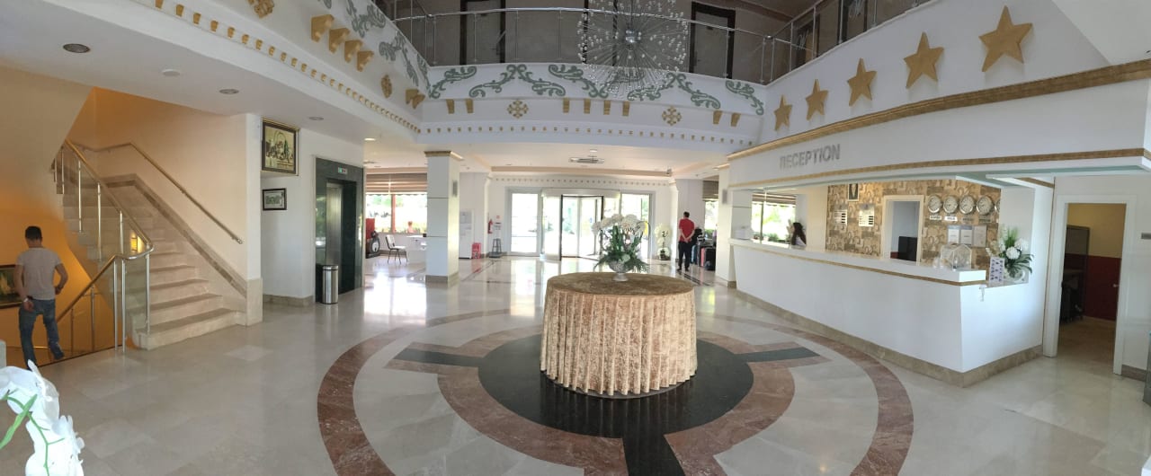 Eingangshalle FUN&SUN Smart Hane Sun Hotel