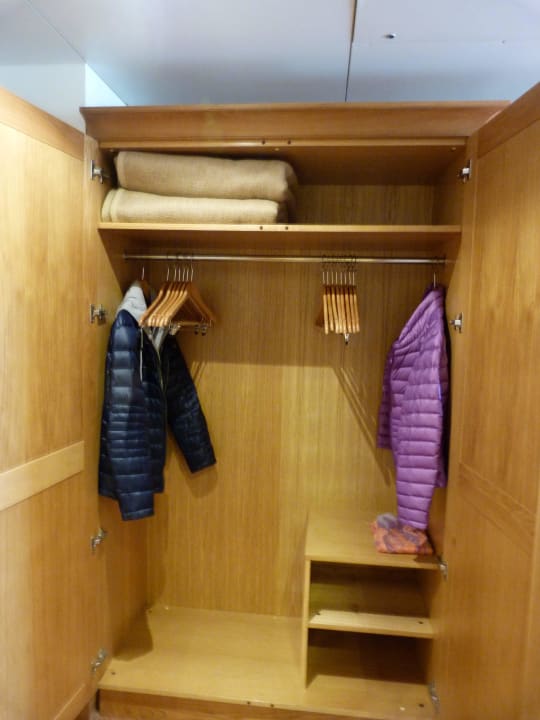 Kleiderschrank Hotel Porto Mare - PortoBay