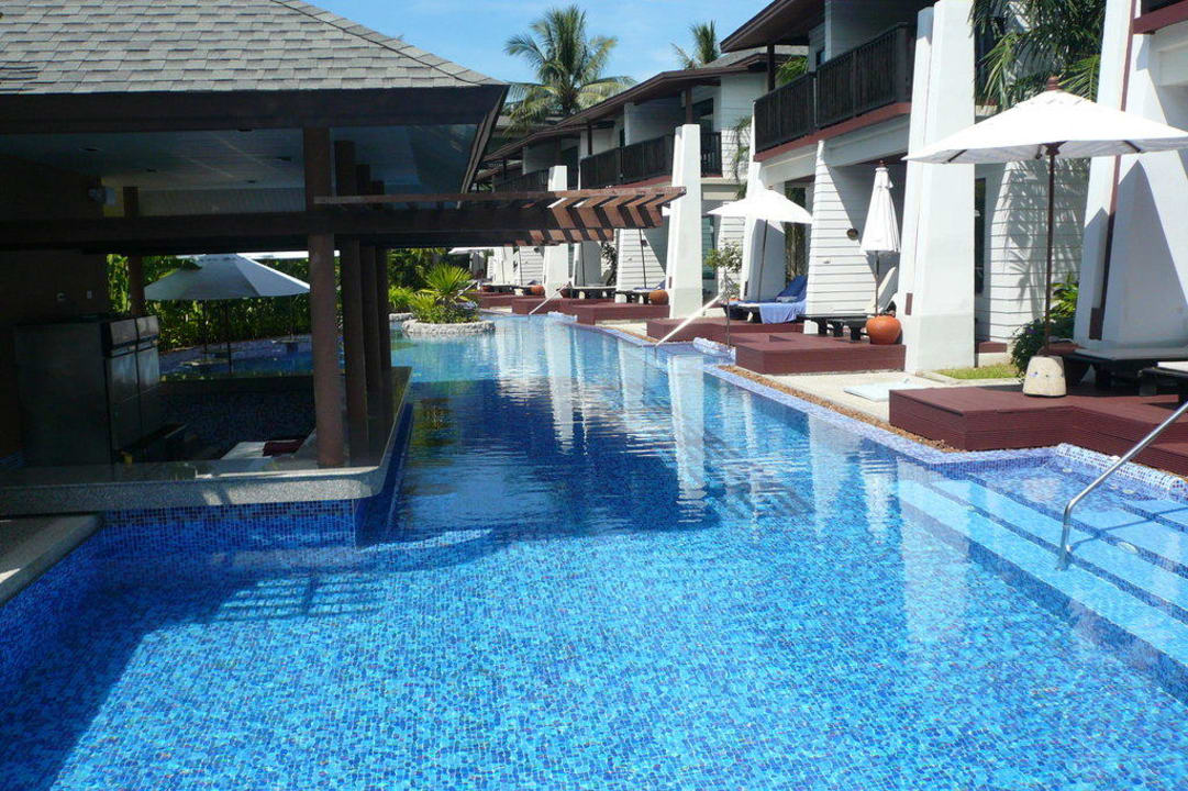 Hinterer Pool La Flora Khao Lak