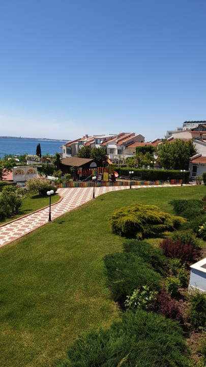 Außenansicht Hotel Sineva Beach