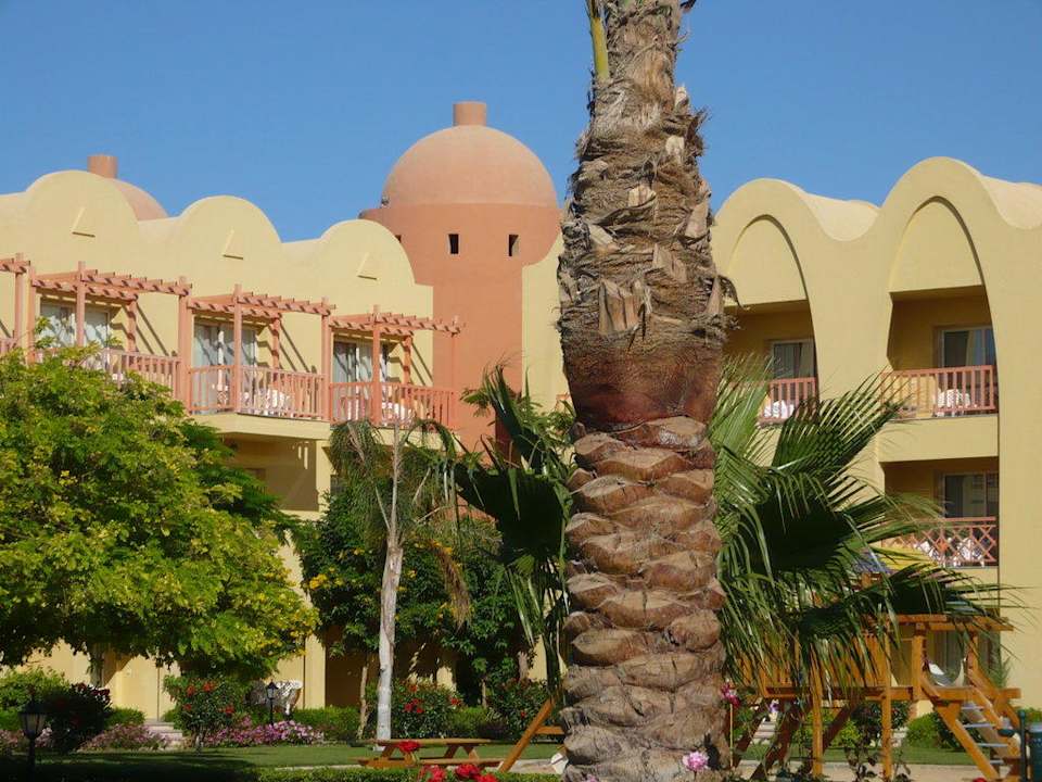 Ciekawa architektura hotelu Titanic Beach Spa & Aqua Park