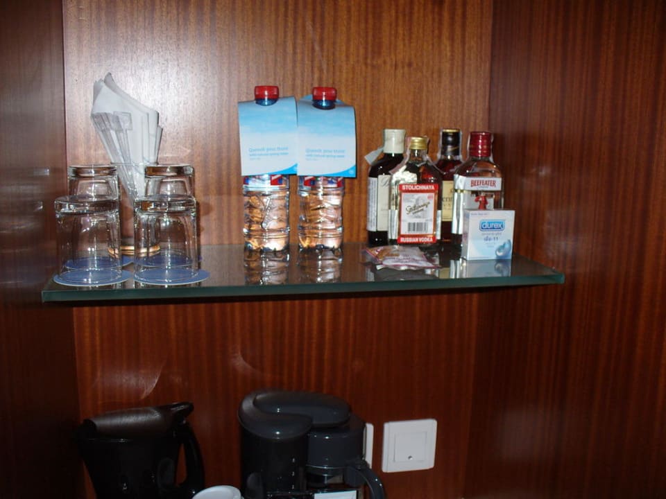 Minibar Royal Orchid Sheraton Hotel & Towers