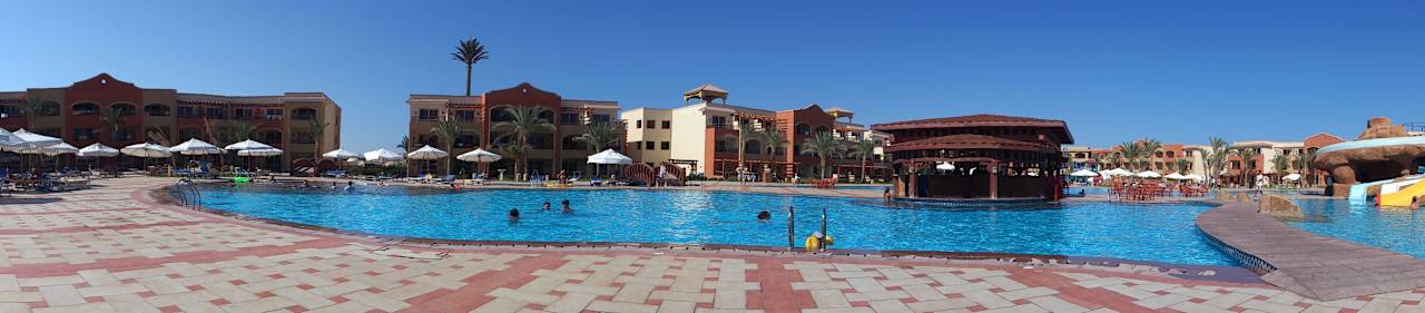 Basen w Aqua Parku Regency Plaza Aqua Park & Spa