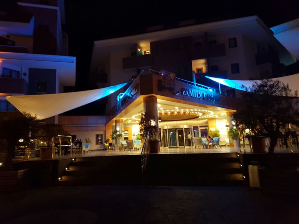 Lobby Hane Family Resort