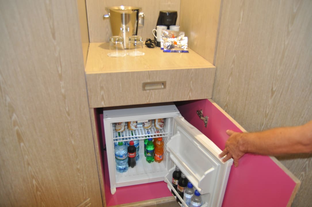 Minibarek w pokoju Platinum Yucatan Princess All Suites & Spa Resort - Adults only