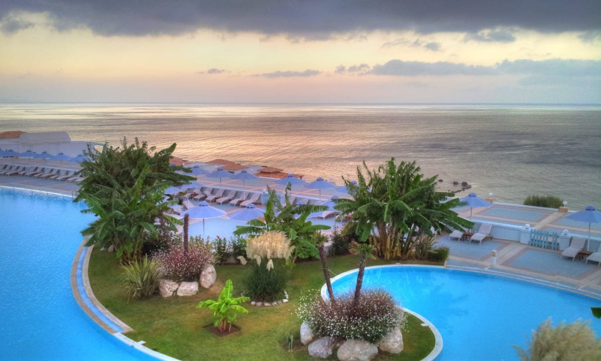 HDR 06:00 Atrium Prestige Thalasso Spa Resort & Villas