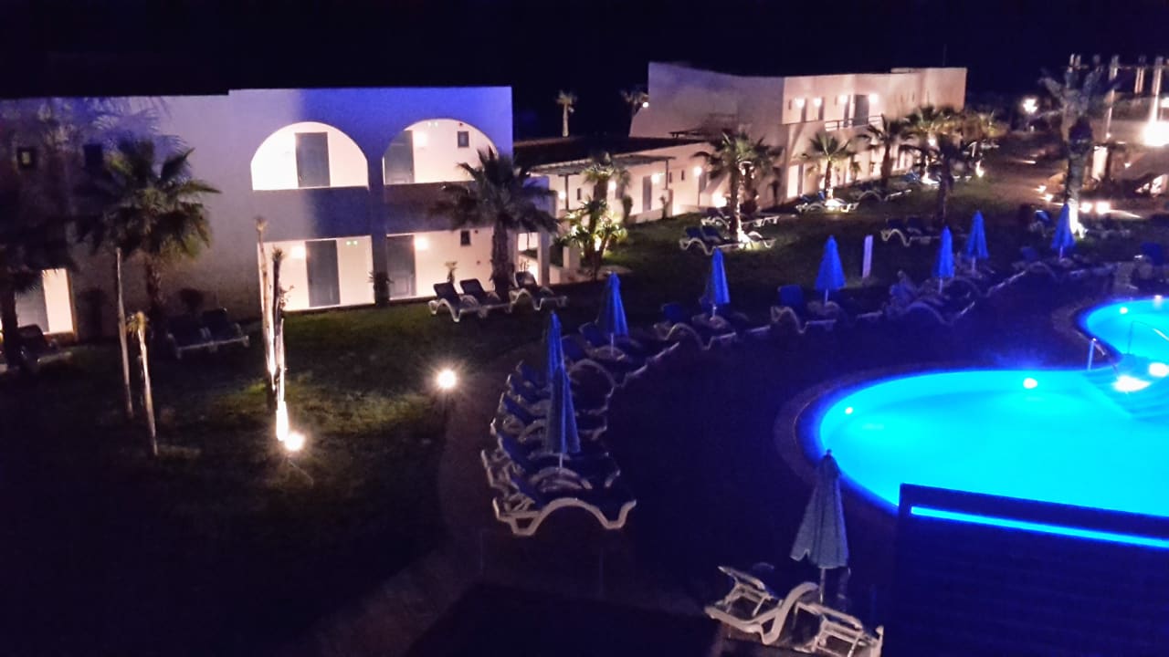 Ausblick von Balkon Zimmer 819 Lyttos Beach Hotel