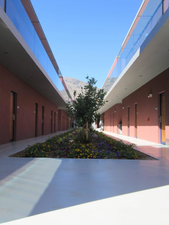 Eingang zu den Hotelzimmer Harmony Boutique Resort