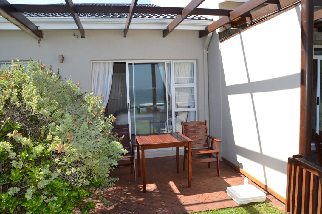 Terrasse von außen Hotel Mes Amis