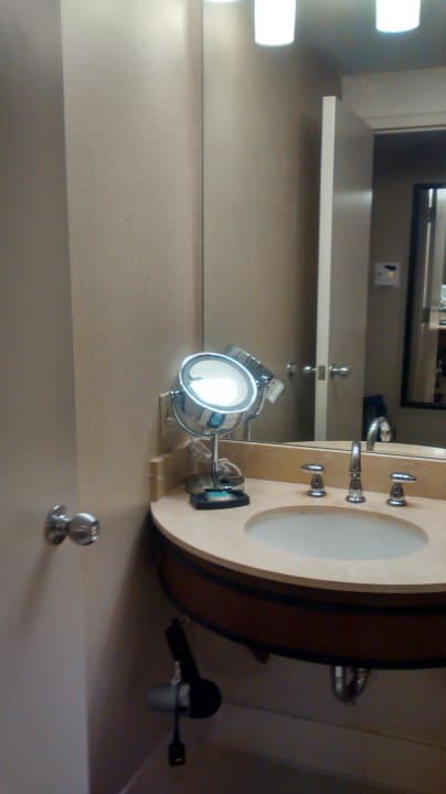 Bad Hotel Hyatt Harborside