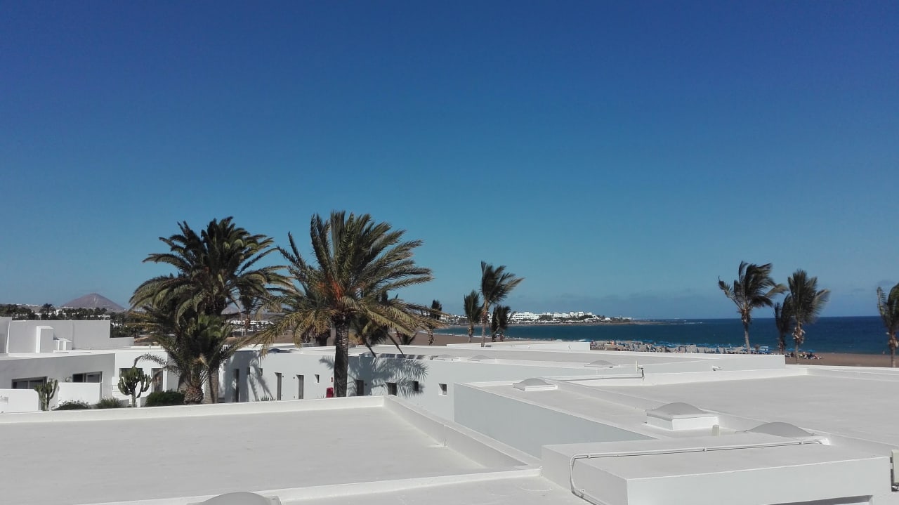 Dächer  und teilweise MEERBLICK  Hotel Las Costas