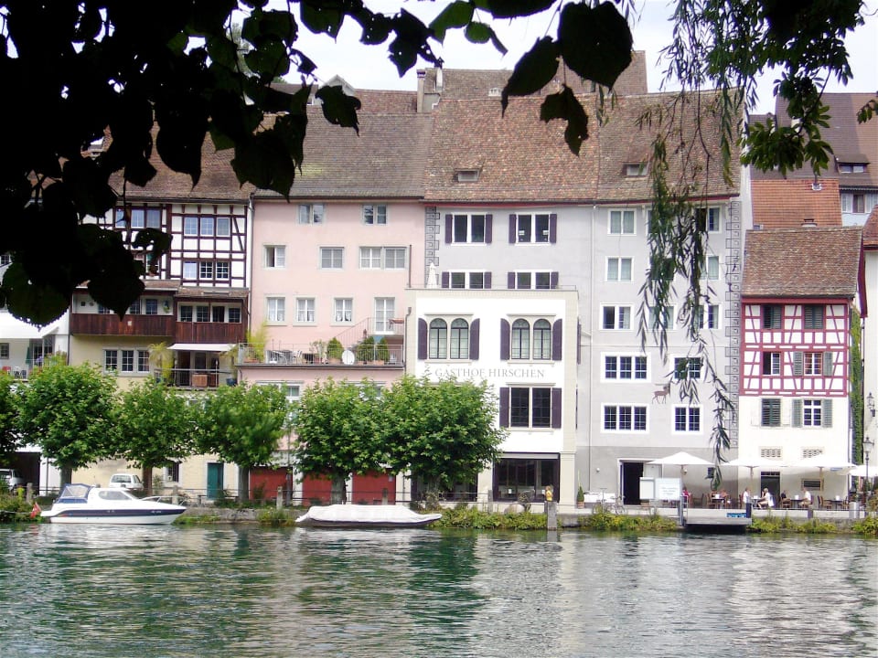 Aussen Blick über den Rhein Gasthof Hirschen