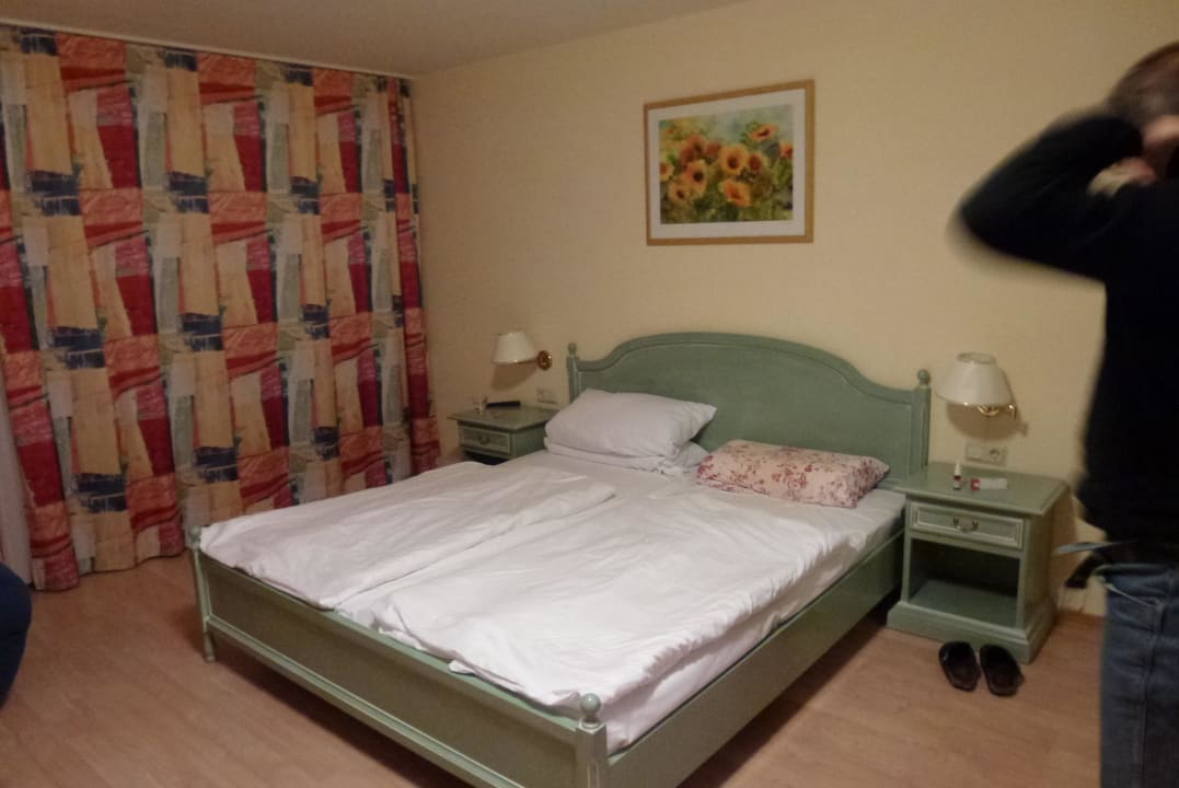 Blick zum Fenster Pension Hus Sünnenkringel