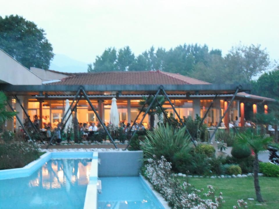 Garten und Restaurant alltoura Club Hotel Poseidon Palace