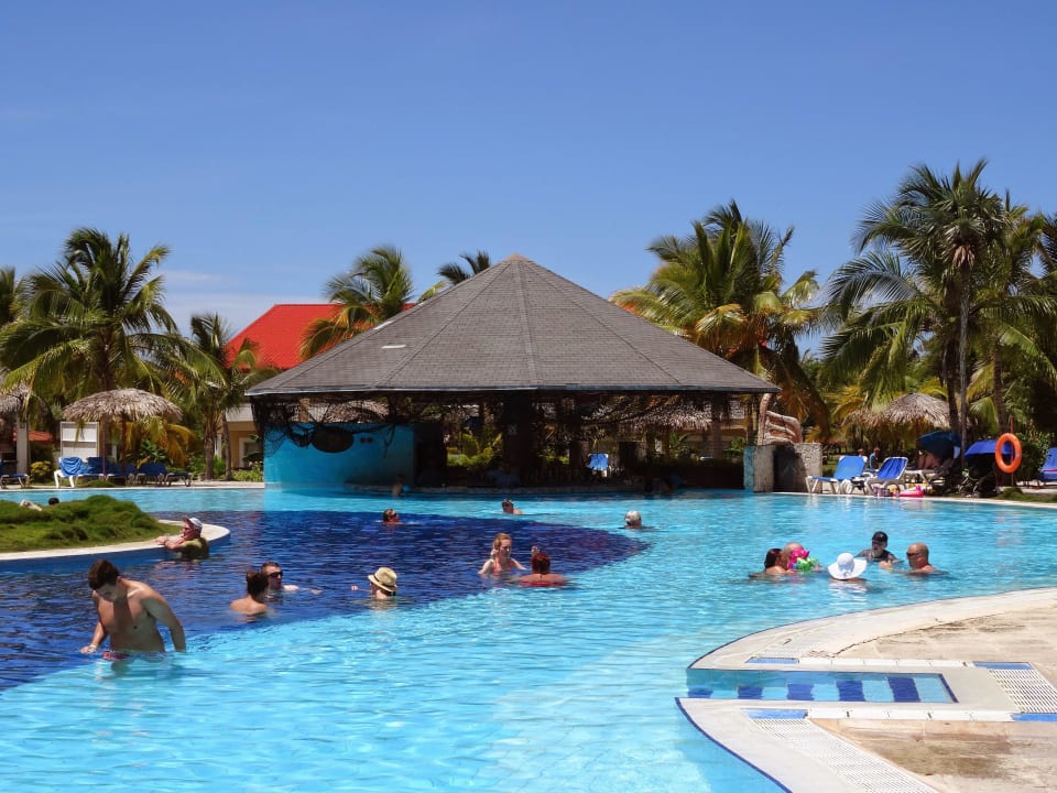 Poolbar Hotel Playa Pesquero