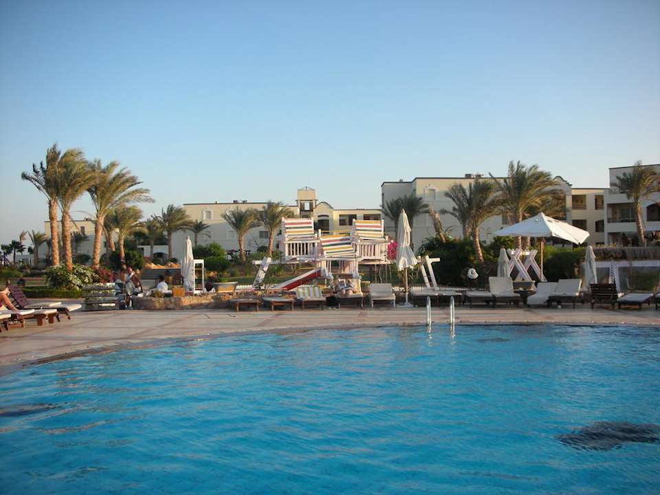 Ogród Regency Plaza Aqua Park & Spa