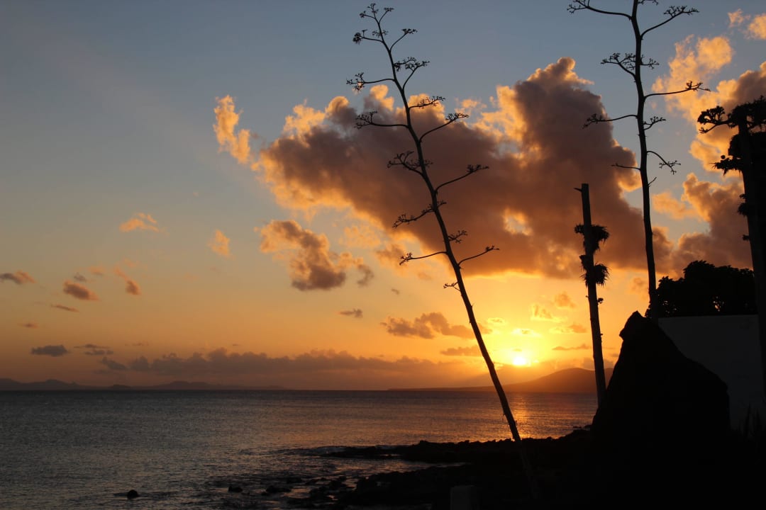 Spektakulärer Sonnenuntergang in Puerto del Carmen Relaxia Olivina