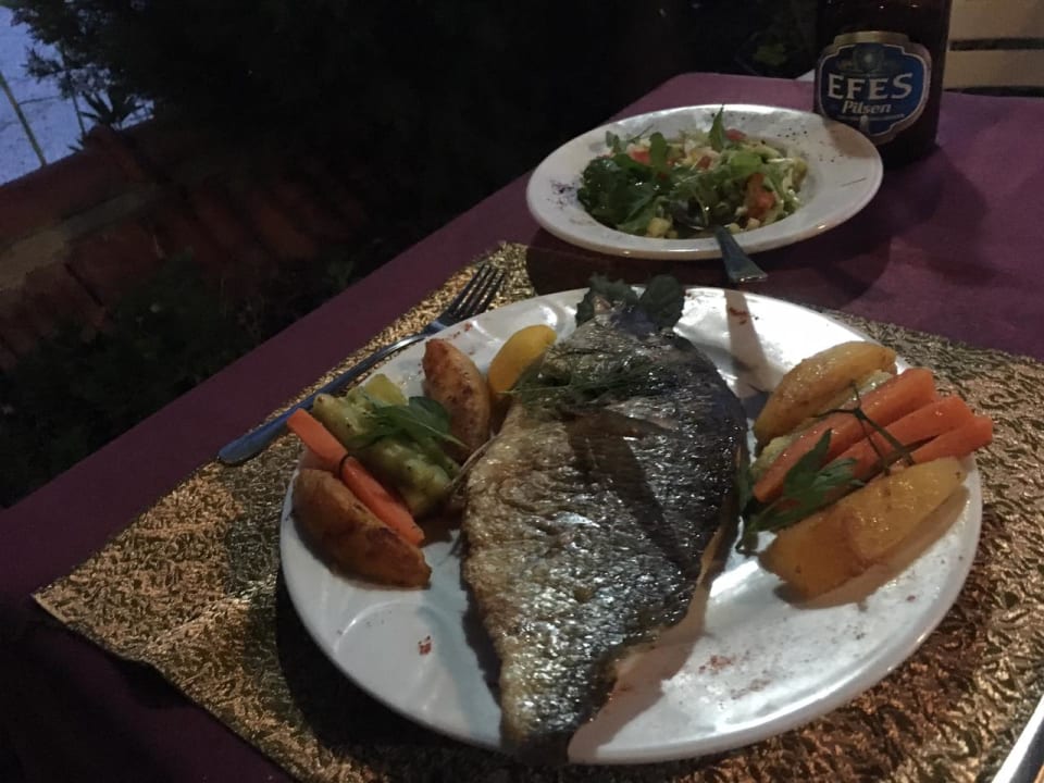 Leckerer Fisch As Queen Beach