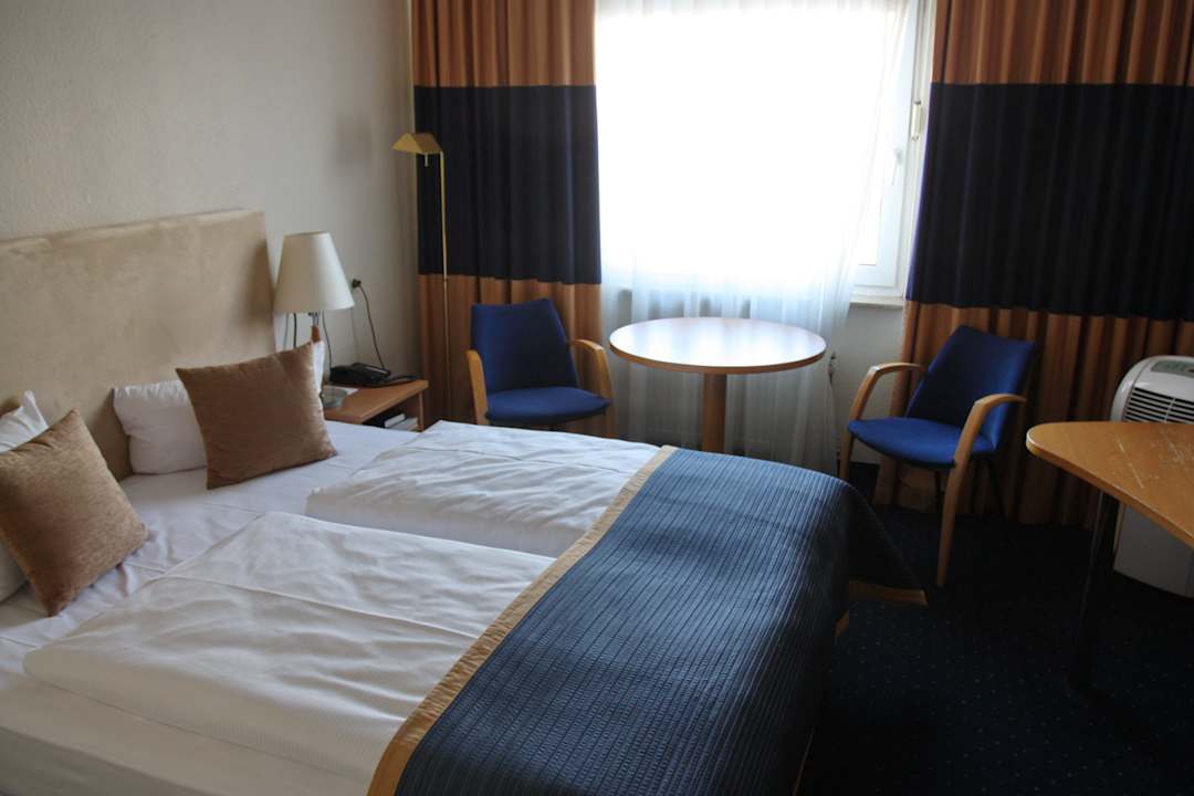 Кровать Tryp by Wyndham Bremen Airport
