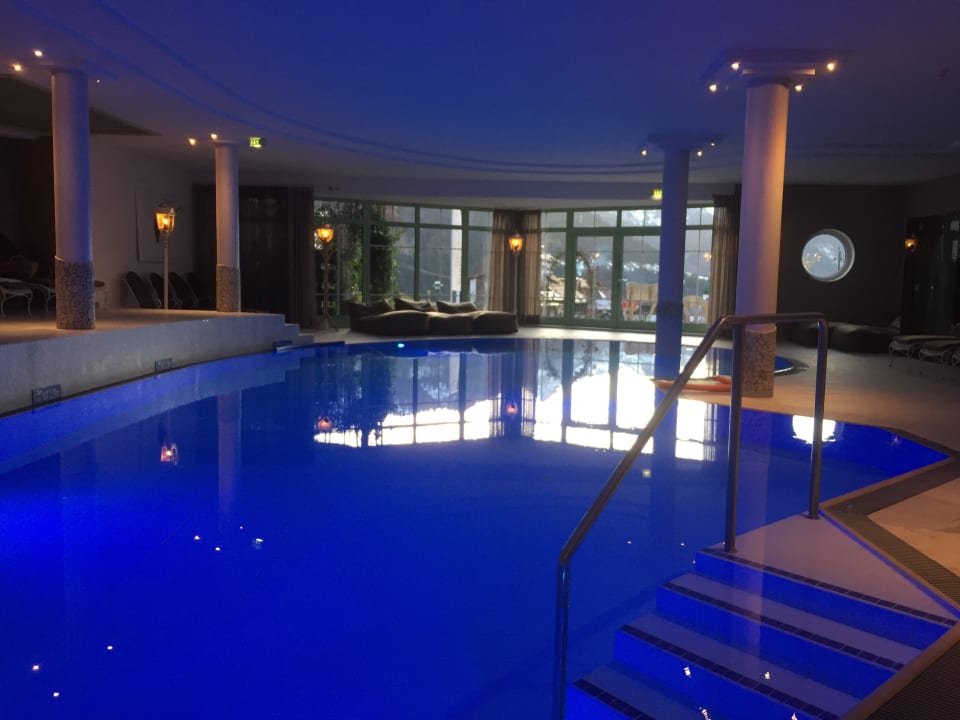 Pool Hotel Sonnenhof