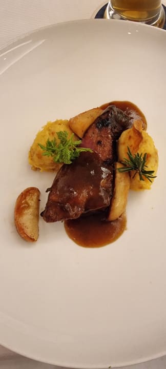 Gastro Hotel Holzapfel