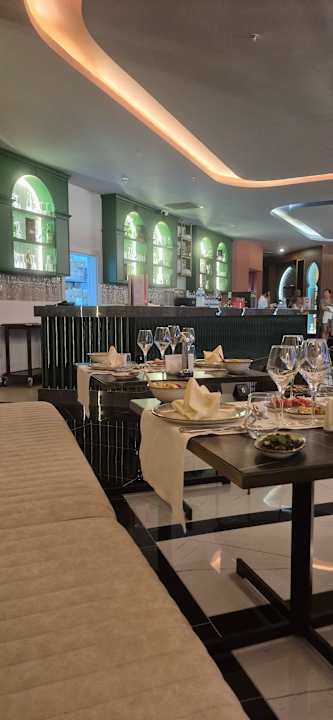 Gastro PALEMON Resort& Spa