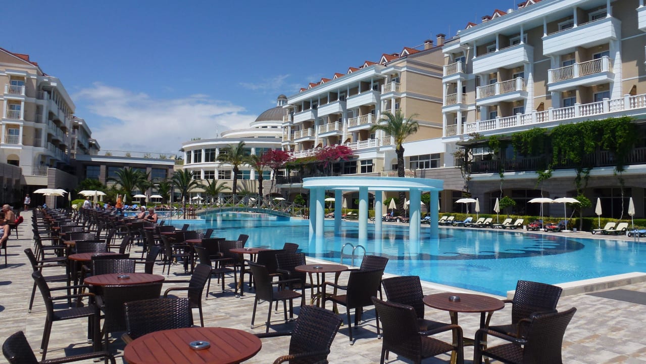 Poolanlage bei Tag Trendy Aspendos Beach Hotel