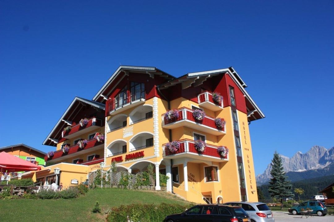 Hotel von vorne Hotel - Pension Sonneck
